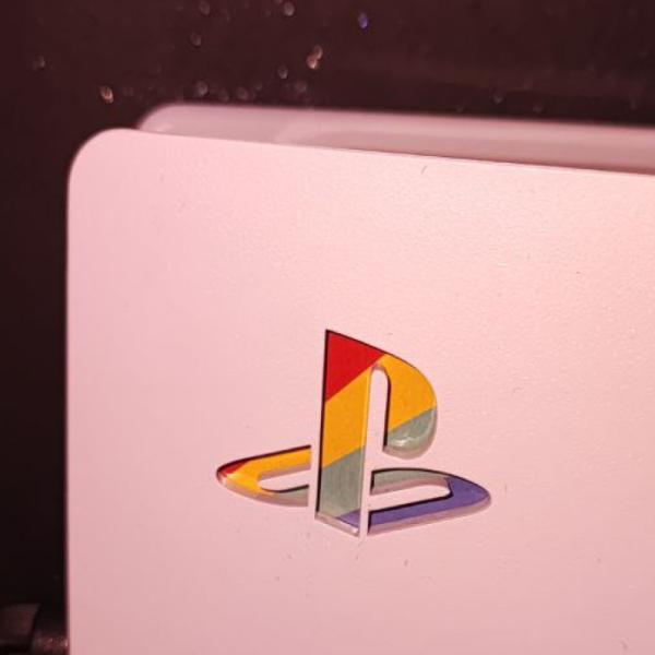 استیکر ۶ عددی مخصوص کنسول بازی پلی استیشن ۵ - PS5 Stickers | طرح رنگی پلی استیشن نصب شده بر روی کنسول ps5 | گیماتو